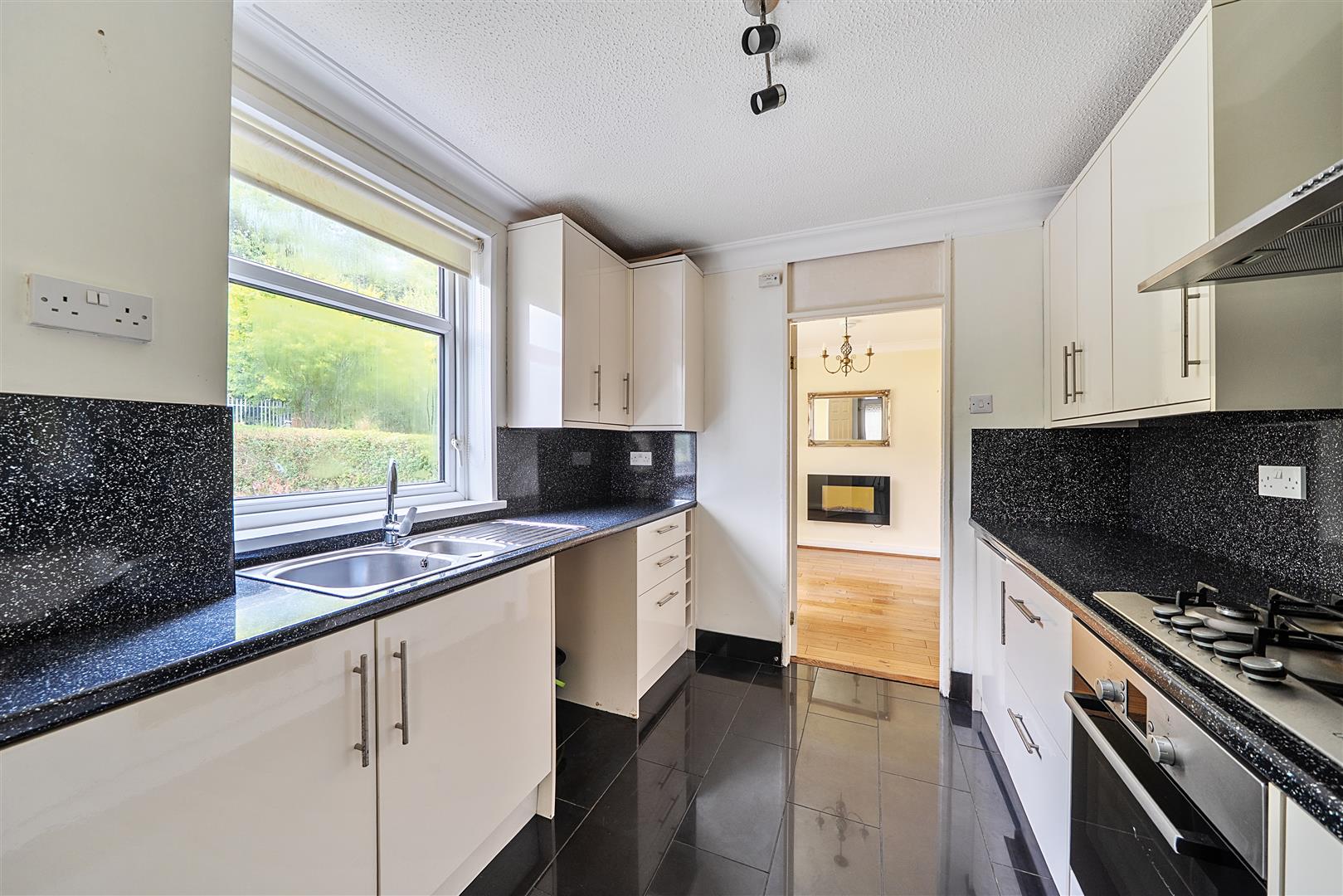 Gendros Avenue East, Gendros, Swansea, SA5 8DE